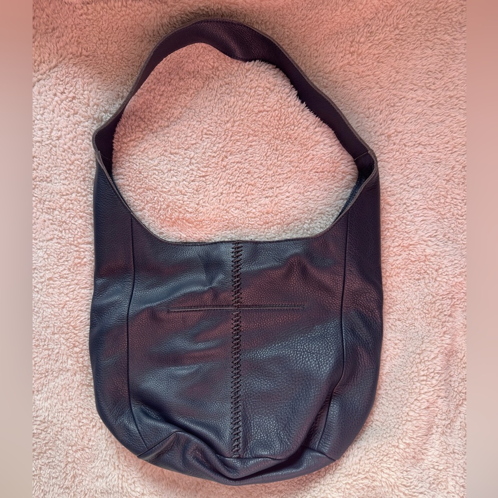 Navy blue leather tote bag - Picture 2 of 3